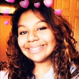 Meet your Posher, Angie